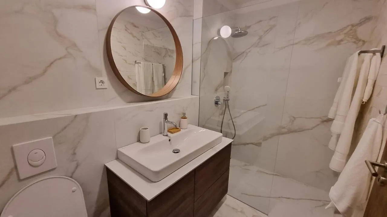 Delta House - Alfa Apartment Zadar 0*,